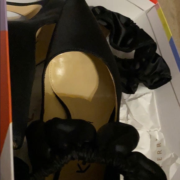 KATY PERRY SATIN HEELS SZ 7 with scrunch anklecuff - Picture 5 of 5